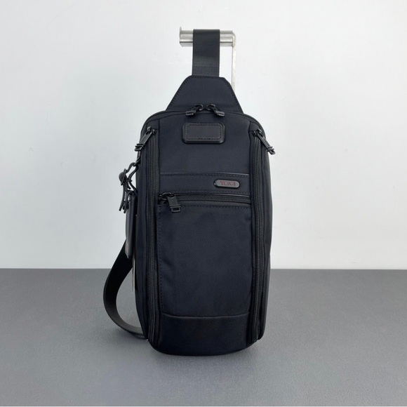 🥥Tumi Alpha Bravo Compact Shoulder BagChest Pack